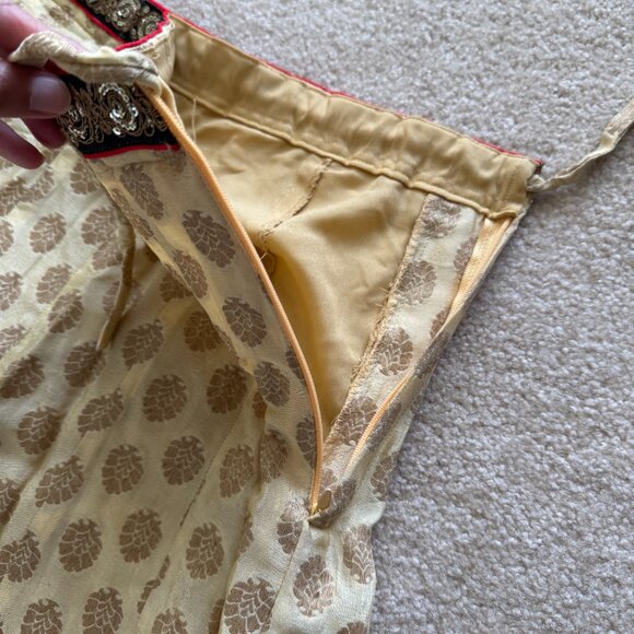 [NEW] Indian Pakistani Lehenga Choli Skirt Modern Black Gold Red XS/S - Picture 5 of 13